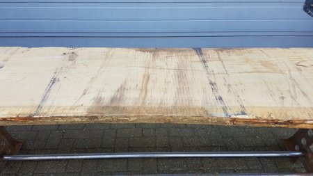 Große Baumstammtisch aus eiche
