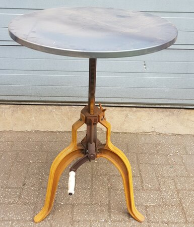 Industrial verstellbarer Stehtisch