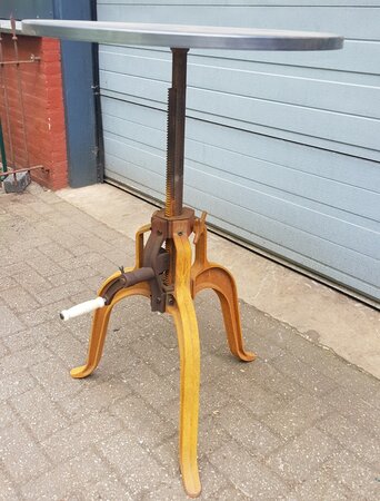 Industrial verstellbarer Stehtisch