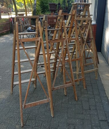 Antike holztreppe