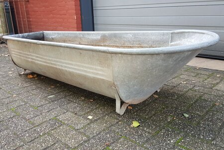 Alte Französische Zinkbadewanne