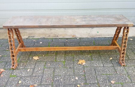 Industrial bank aus metall