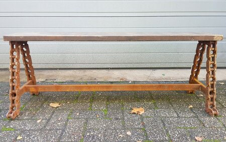 Industrial bank aus metall