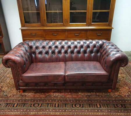 Chesterfield 2-Sitzer Sofa Oxblood