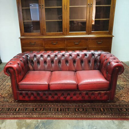 Oxblood Chesterfield 3-Sitzer Sofa