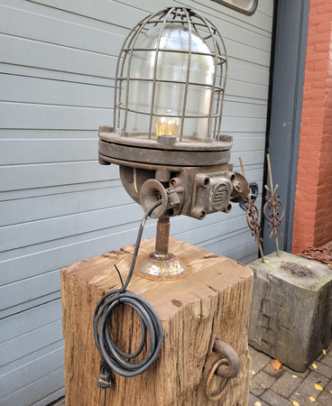 Industrial gusseisen holz säule stehlampe