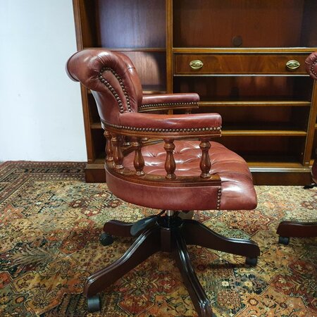 Antike Chesterfield Captain chair bürostuhl Bordeaux rot