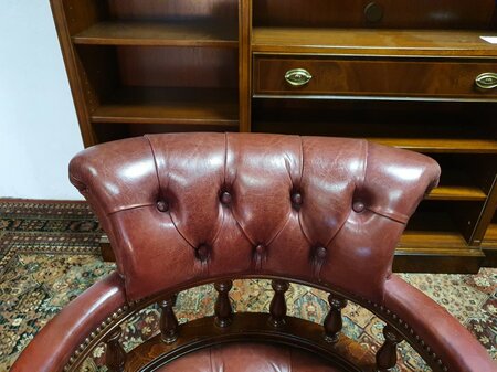 Antike Chesterfield Captain chair bürostuhl Bordeaux rot