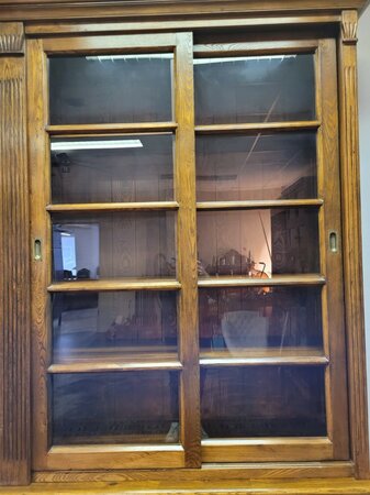 Antike bibliothek bücherregal
