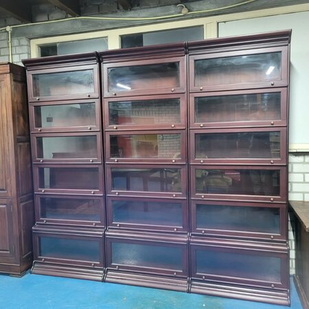 Große Globe Wernicke mahagoni bücherschrank