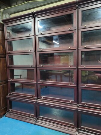 Große Globe Wernicke mahagoni bücherschrank