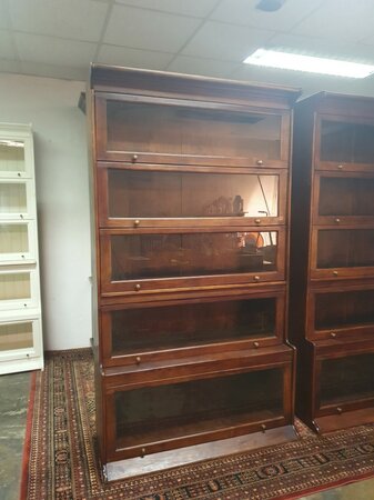 Globe Wernicke bücherregal