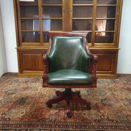 Englischer Chesterfield bürostuhl