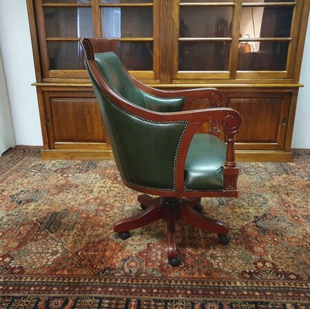 Englischer Chesterfield bürostuhl