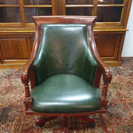 Englischer Chesterfield bürostuhl