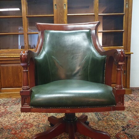 Englischer Chesterfield bürostuhl