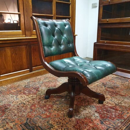 Antike Chesterfield bürostuhl Dunkelgrün