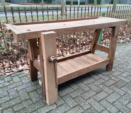 Antike Werkbank aus Holz