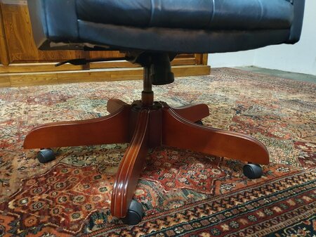 Klassischer President chair bürostuhl blau