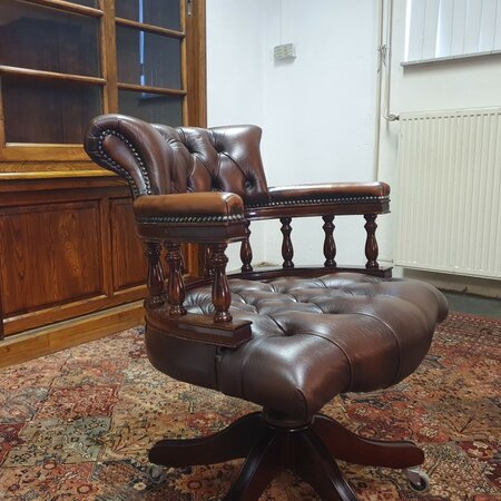 Antike Chesterfield Captain chair bürostuhl braun