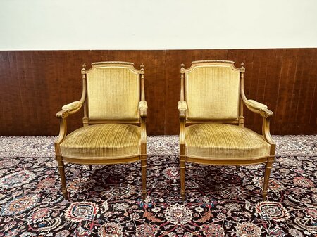 Antike Hollywood Regency Sessel