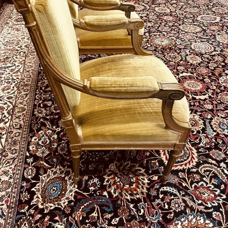 Antike Hollywood Regency Sessel