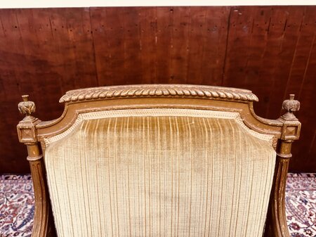 Antike Hollywood Regency Sessel