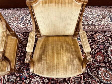 Antike Hollywood Regency Sessel