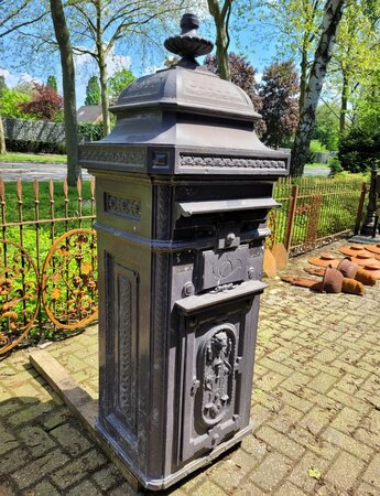 Große antike Belgischer gusseisen briefkasten