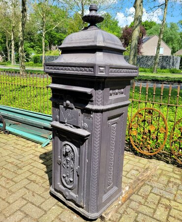 Große antike Belgischer gusseisen briefkasten