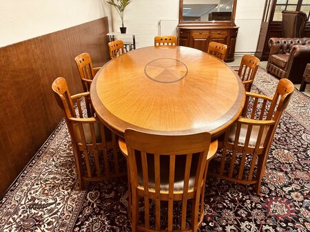 Ovaler Art Deco konferenztisch mit 8 Stühlen