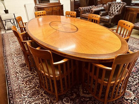Ovaler Art Deco konferenztisch mit 8 Stühlen