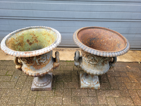 Antike gusseisen bartmann gartenvase