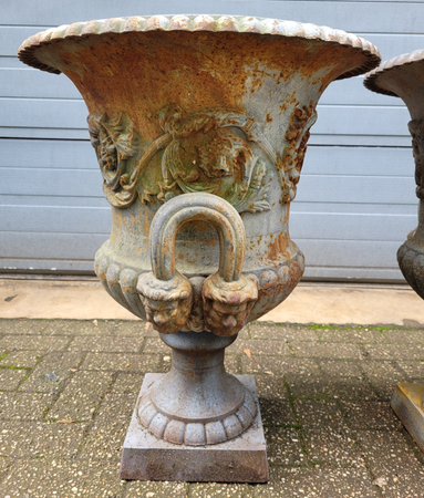 Antike gusseisen bartmann gartenvase