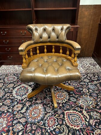 Antike Chesterfield Captain chair bürostuhl Cognac