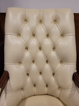 Englischer Springvale Chesterfield Bürostuhl Sessel mit Fußhocker