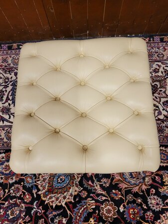 Englischer Springvale Chesterfield Bürostuhl Sessel mit Fußhocker
