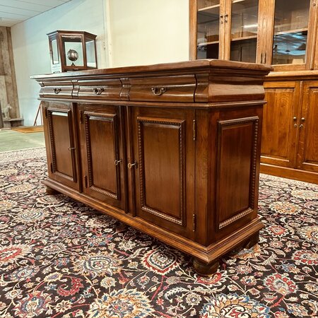 Klassische sideboard mit Intarsien
