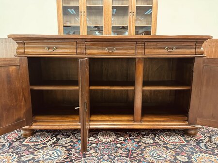 Klassische sideboard mit Intarsien