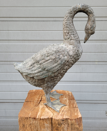 Antike bronzestatue von eines Schwan