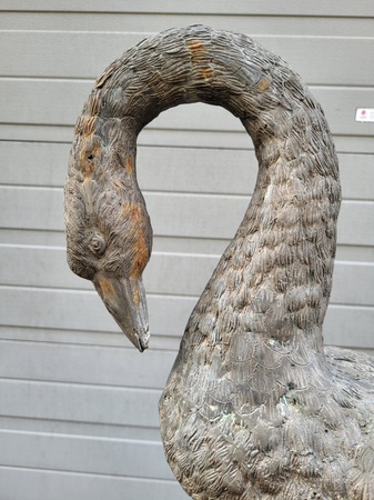 Antike bronzestatue von eines Schwan