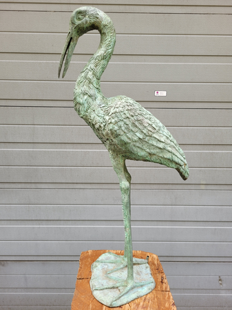 Antike bronzestatue von eines Kran