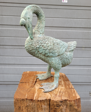 Bronze kunstwerk eines Schwan