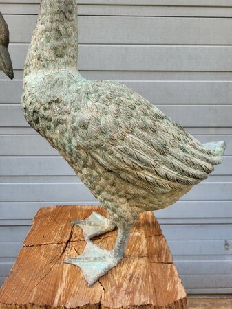 Antike bronzestatue von eines Schwan
