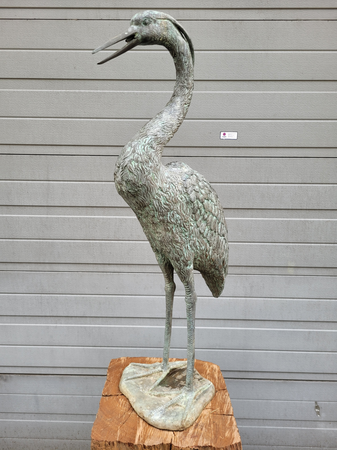 Bronze kunstwerk eines Reiher