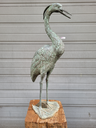 Bronze kunstwerk eines Reiher