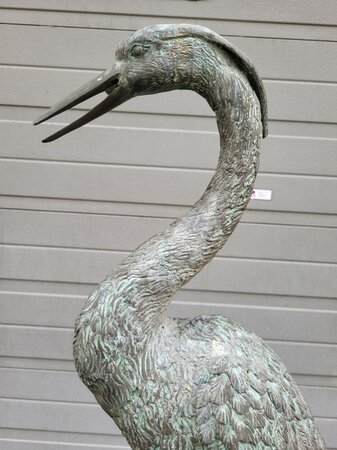 Bronze kunstwerk eines Reiher