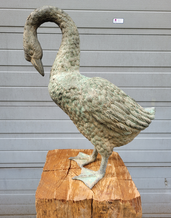 Antike bronzestatue von eines Schwan