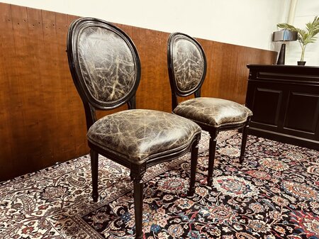 Klassischer englischer Chesterfield Schreibtisch Partnerdesk