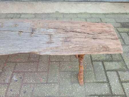 Landhaus gartenbank mit alt gelebtes holz